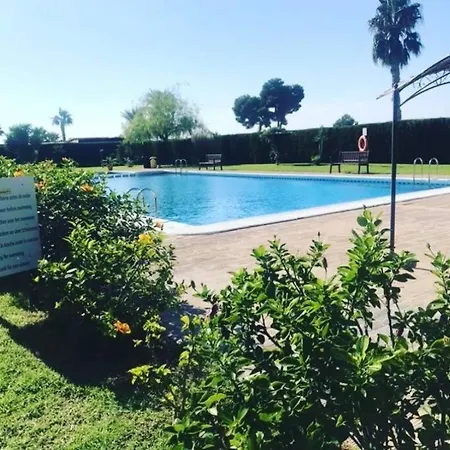 Relaxing Lakeside With Swimming Pool Apartament *
